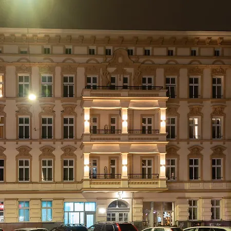 Kamienica Centrum Nr 5 *