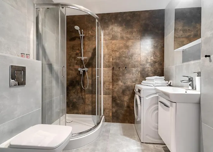 Kamienica Centrum Nr 5 *