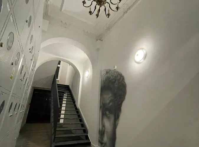 Kamienica Centrum Nr 5 *